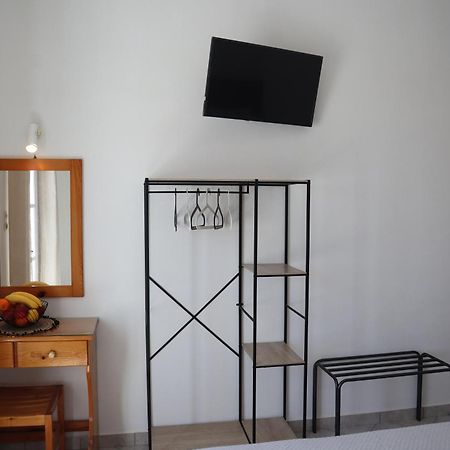 Pension St.George Rooms & Studios Perivolos  Exterior foto