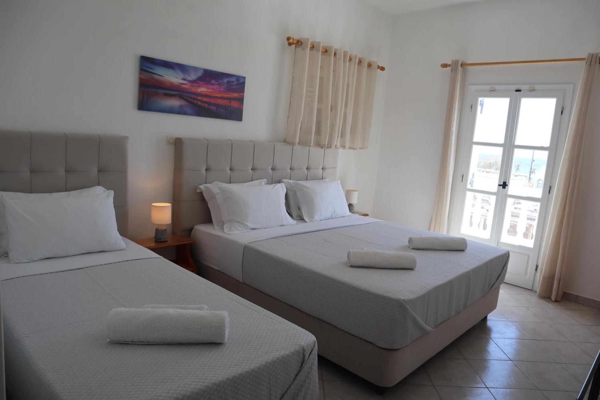 Pension St.George Rooms & Studios Perivolos  Exterior foto