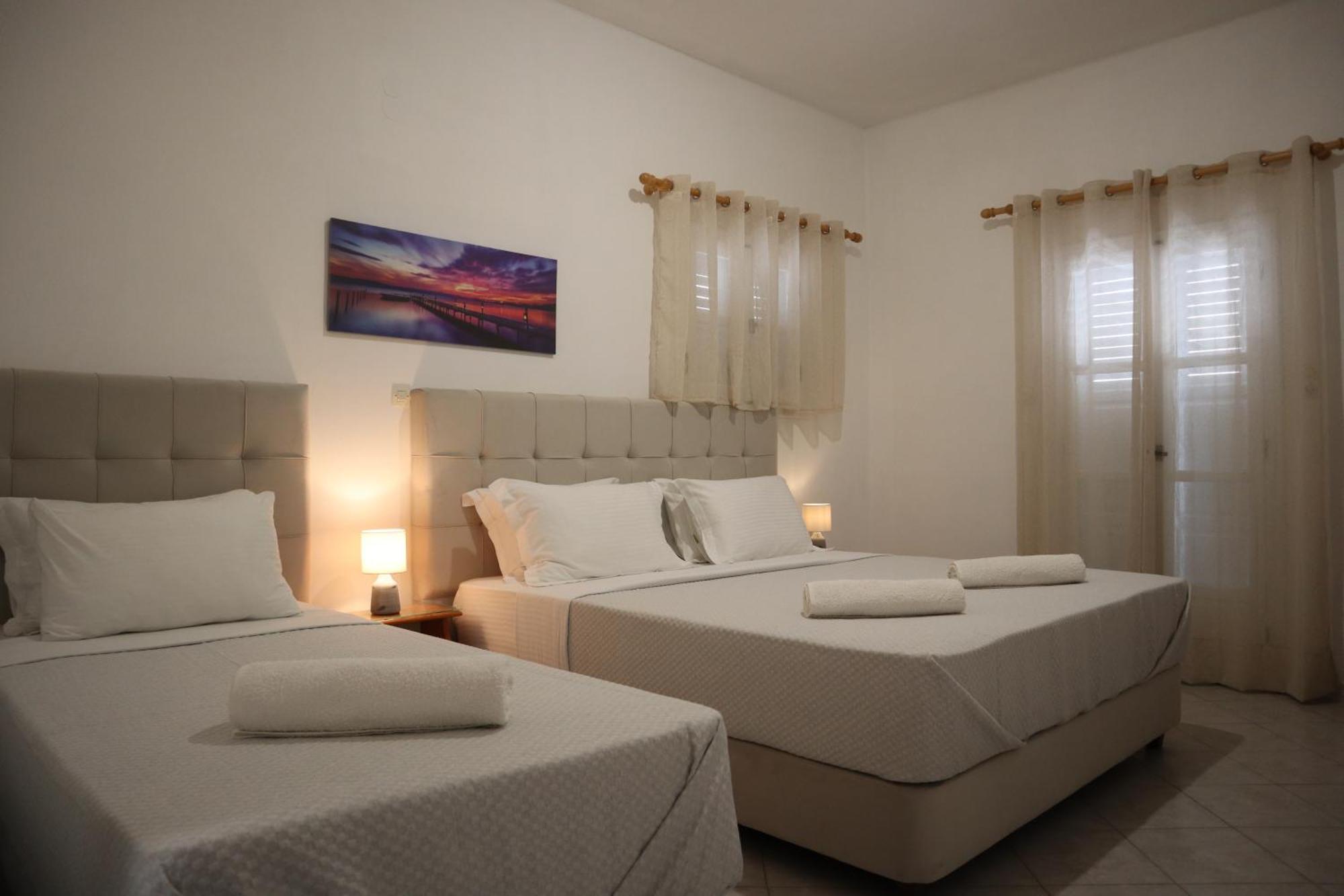 Pension St.George Rooms & Studios Perivolos  Exterior foto