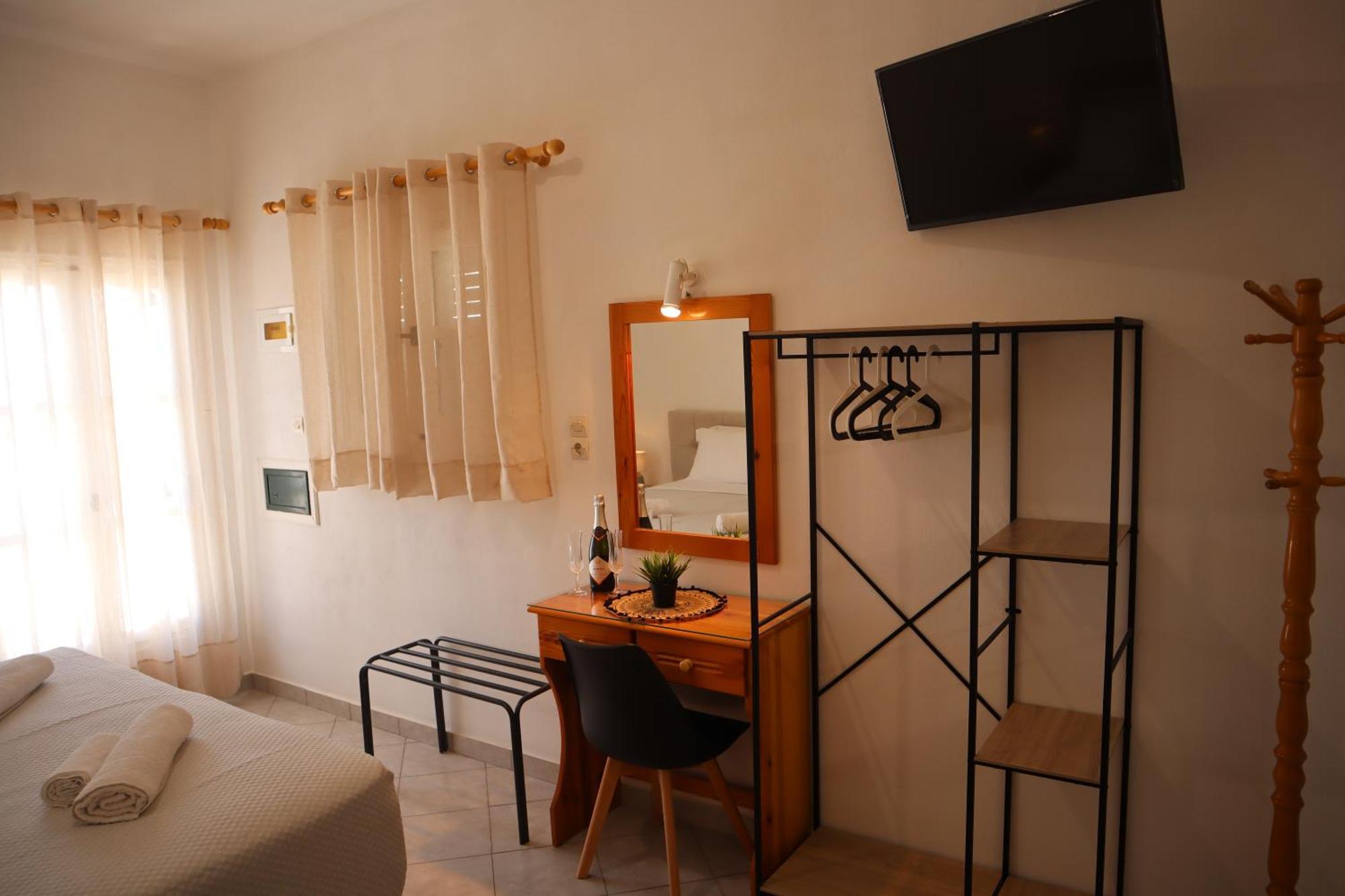 Pension St.George Rooms & Studios Perivolos  Exterior foto