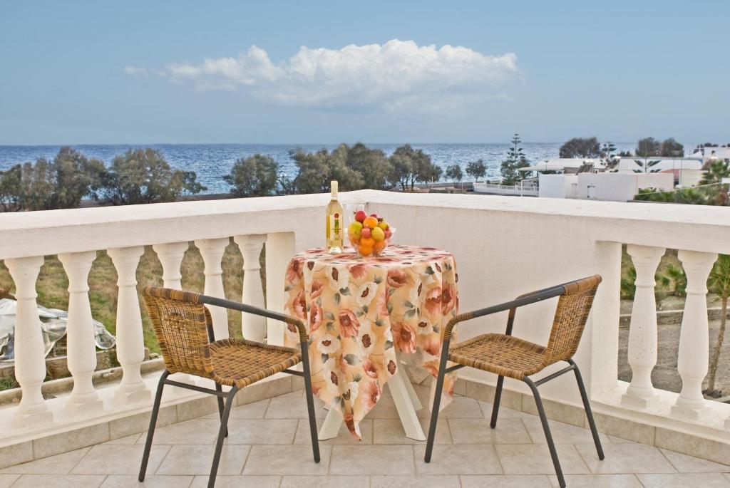 Pension St.George Rooms & Studios Perivolos  Exterior foto